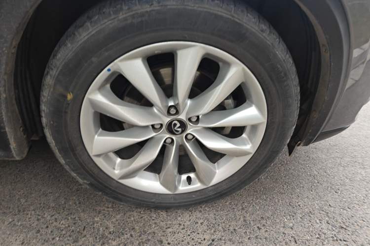 Used Infiniti QX50 2018 2.0T Two-Wheel Drive Fashion Edition Right Front Wheel Hub