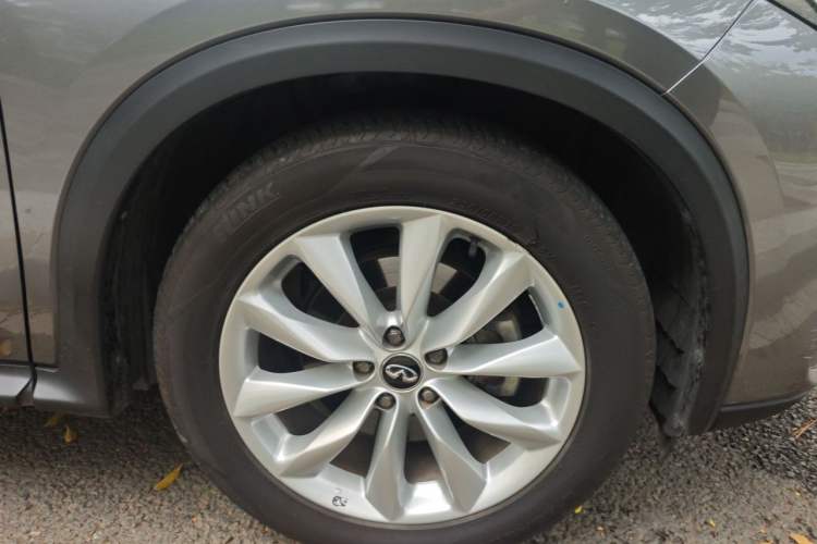 Used Infiniti QX50 2018 2.0T Two-Wheel Drive Fashion Edition Right Front Wheel Hub