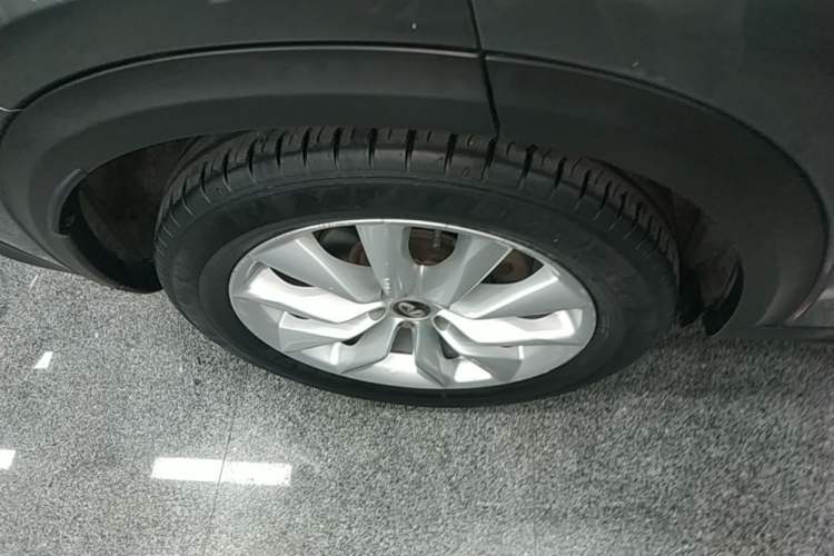 Used Infiniti QX50 2018 2.0T Two-Wheel Drive Fashion Edition Right Rear Wheel Hub