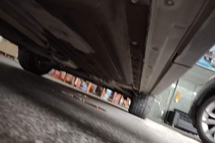 Used Infiniti QX50 2018 2.0T Two-Wheel Drive Fashion Edition Right Side Sill
