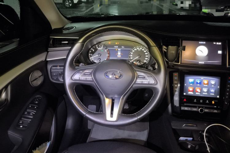 Used Infiniti QX50 2018 2.0T Two-Wheel Drive Fashion Edition Steering Wheel