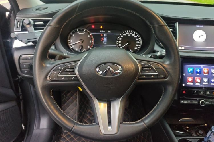 Used Infiniti QX50 2018 2.0T Two-Wheel Drive Fashion Edition Steering Wheel