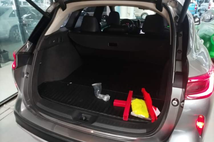 Used Infiniti QX50 2018 2.0T Two-Wheel-Drive Elite Edition Trunk