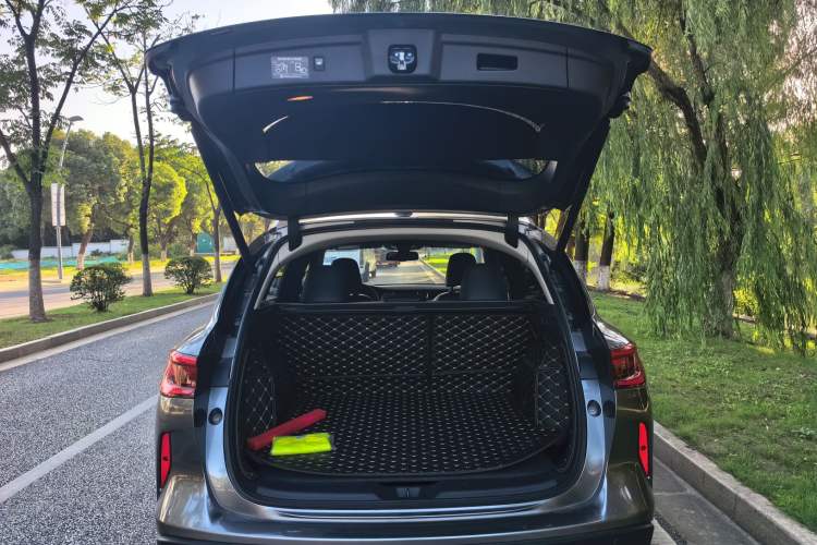 Used Infiniti QX50 2018 2.0T Four-Wheel Drive Elite Edition Trunk