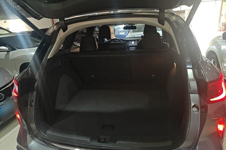 Used Infiniti QX50 2018 2.0T Two-Wheel Drive Fashion Edition Trunk