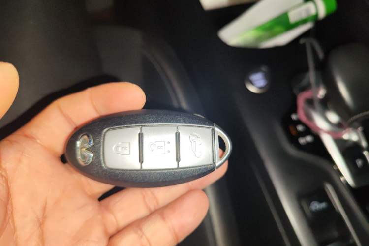 Used Infiniti QX50 2018 2.0T Four-Wheel Drive Elite Edition Vehicle Key
