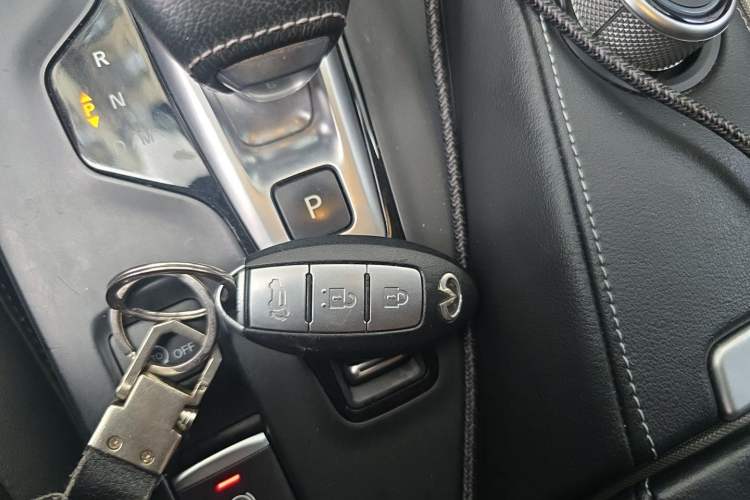 Used Infiniti QX50 2018 2.0T Two-Wheel Drive Fashion Edition Vehicle Key
