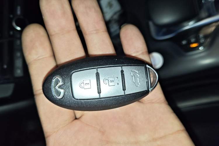 Used Infiniti QX50 2018 2.0T Four-Wheel Drive Elite Edition Vehicle Key