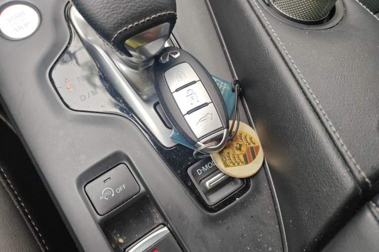 Used Infiniti QX50 2018 2.0T Two-Wheel Drive Fashion Edition Vehicle Key