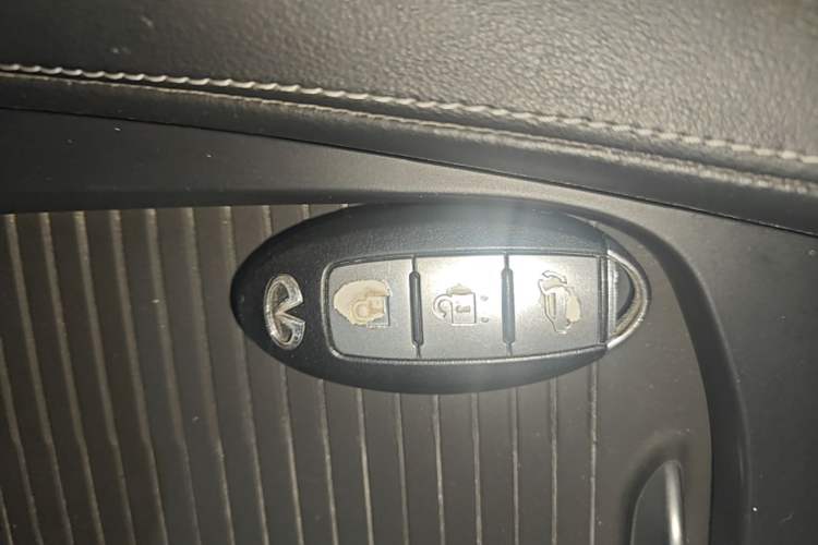 Used Infiniti QX50 2018 2.0T Two-Wheel Drive Fashion Edition Vehicle Key