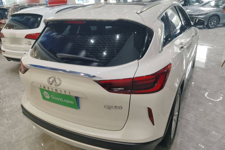 Used Infiniti QX50 2018 2.0T Two-Wheel Drive Fashion Edition Exterior 5