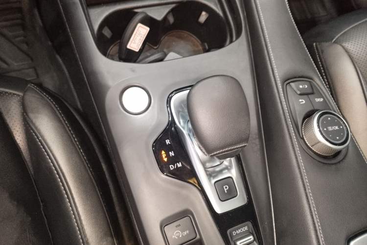 Used Infiniti QX50 2018 2.0T Two-Wheel Drive Fashion Edition Gear Lever