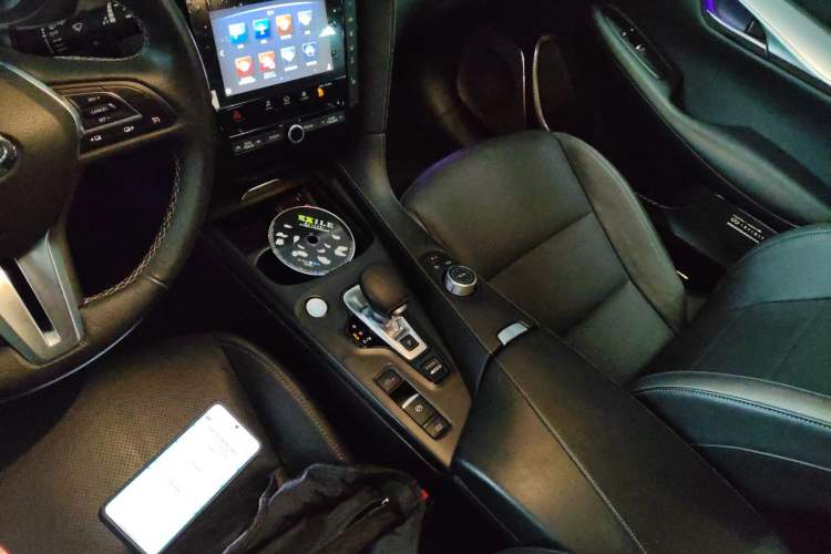 Used Infiniti QX50 2018 2.0T Two-Wheel Drive Fashion Edition Gear Lever