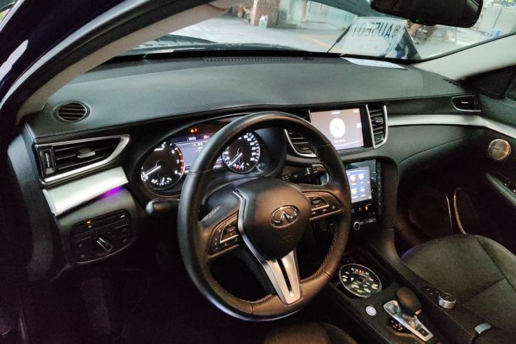 Used Infiniti QX50 2018 2.0T Two-Wheel Drive Fashion Edition Interior 2