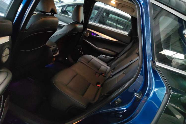 Used Infiniti QX50 2018 2.0T Two-Wheel Drive Fashion Edition Interior 4
