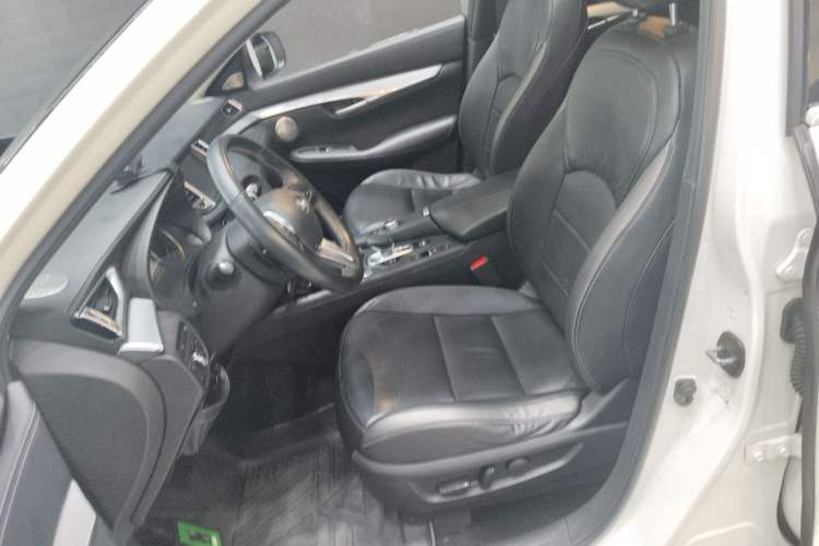 Used Infiniti QX50 2018 2.0T Two-Wheel Drive Fashion Edition Left Front Seat