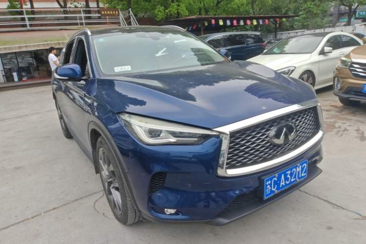 Used Infiniti QX50 2018 2.0T Four-Wheel Drive Smart Edition Front Right 45 Deg