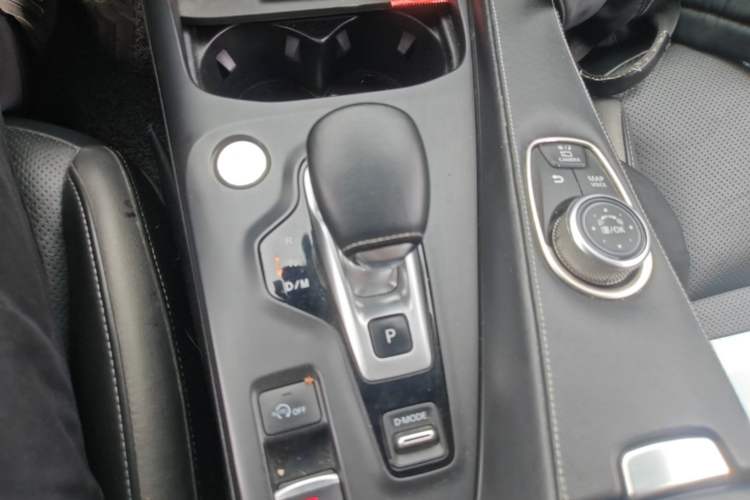 Used Infiniti QX50 2018 2.0T Four-Wheel Drive Smart Edition Gear Lever