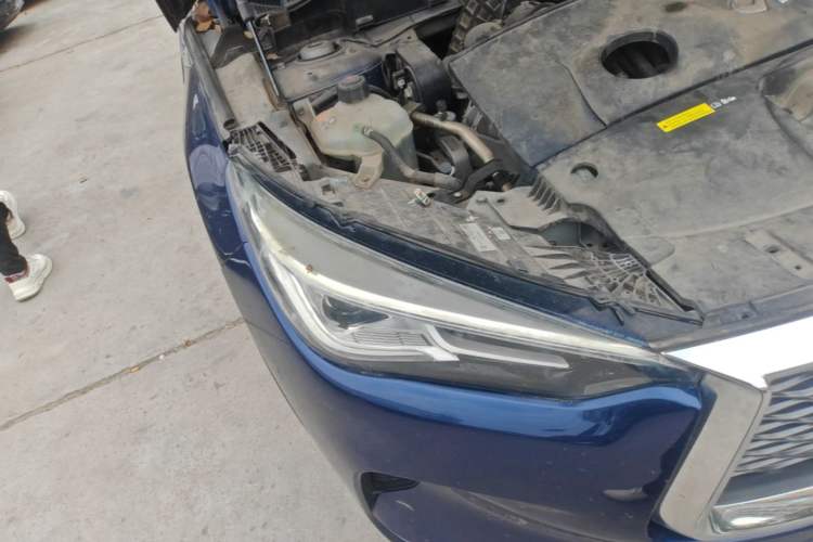 Used Infiniti QX50 2018 2.0T Four-Wheel Drive Smart Edition Right Front Headlight