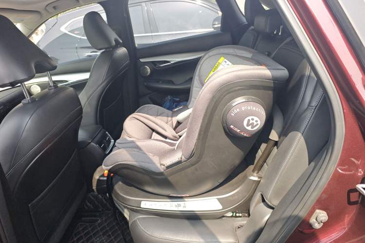 Used Infiniti QX50 2018 2.0T Four-Wheel Drive Smart Edition Left Rear Seat