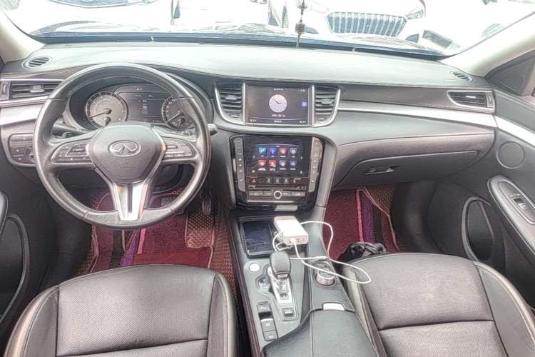 Used Infiniti QX50 2018 2.0T Two-Wheel Drive Fashion Edition Center Console
