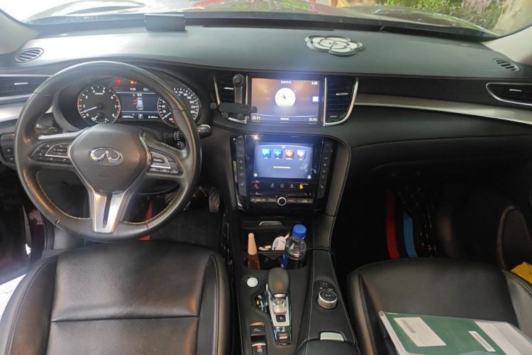 Used Infiniti QX50 2018 2.0T Two-Wheel Drive Fashion Edition Center Console