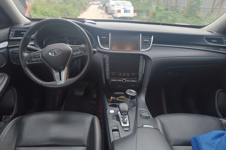 Used Infiniti QX50 2018 2.0T Four-Wheel Drive Elite Edition Center Console
