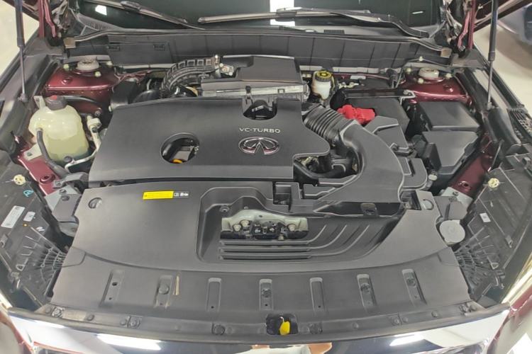 Used Infiniti QX50 2018 2.0T Two-Wheel Drive Fashion Edition Engine Bay