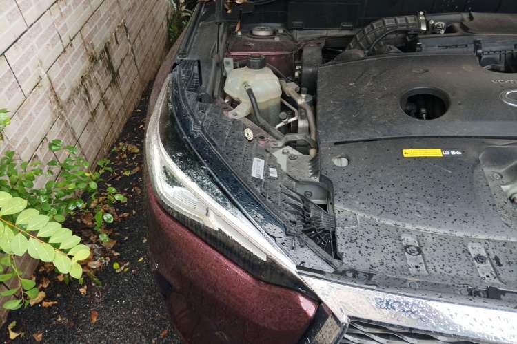 Used Infiniti QX50 2018 2.0T Four-Wheel Drive Elite Edition Engine Bay Right