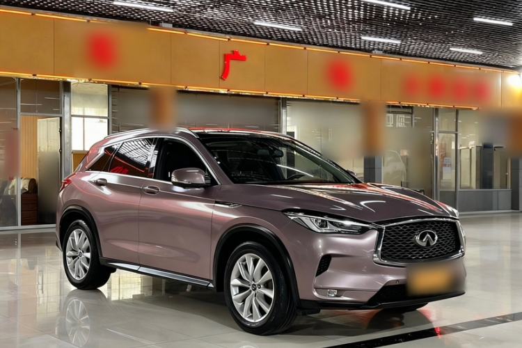 Used Infiniti QX50 2018 2.0T Two-Wheel Drive Fashion Edition Exterior 2