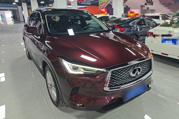 Used Infiniti QX50 2018 2.0T Two-Wheel Drive Fashion Edition Front Right 45 Deg