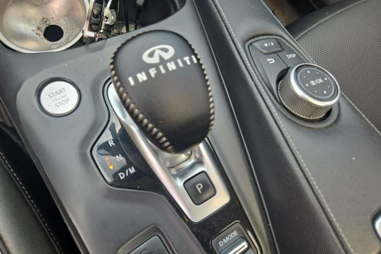 Used Infiniti QX50 2018 2.0T Two-Wheel Drive Fashion Edition Gear Lever