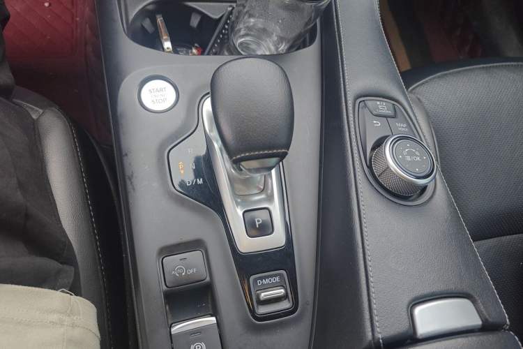 Used Infiniti QX50 2018 2.0T Four-Wheel Drive Elite Edition Gear Lever