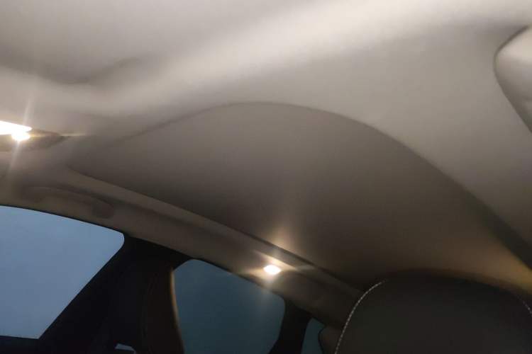 Used Infiniti QX50 2018 2.0T Two-Wheel Drive Fashion Edition Headliner