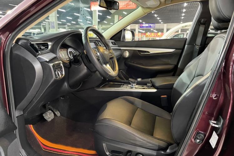 Used Infiniti QX50 2018 2.0T Two-Wheel Drive Fashion Edition Interior 2