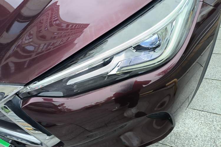 Used Infiniti QX50 2018 2.0T Two-Wheel-Drive Elite Edition Left Front Headlight