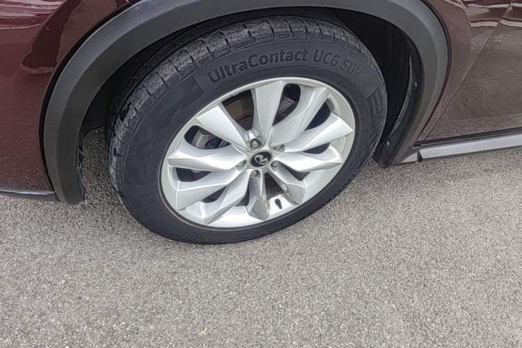Used Infiniti QX50 2018 2.0T Two-Wheel Drive Fashion Edition Left Front Wheel Hub
