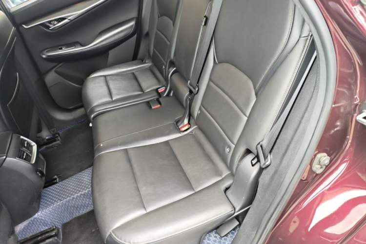 Used Infiniti QX50 2018 2.0T Two-Wheel-Drive Elite Edition Left Rear Seat