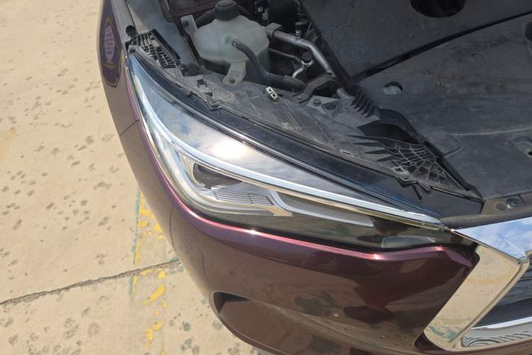 Used Infiniti QX50 2018 2.0T Two-Wheel Drive Fashion Edition Right Front Headlight