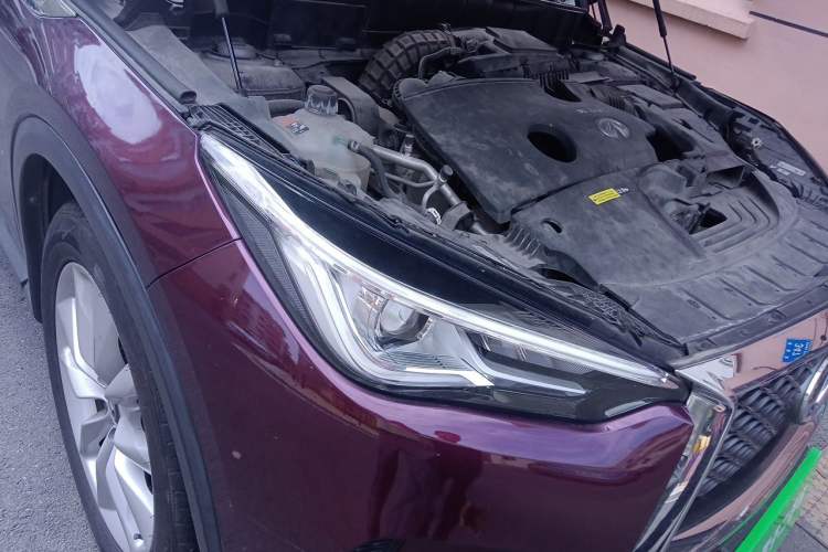 Used Infiniti QX50 2018 2.0T Two-Wheel Drive Fashion Edition Right Front Headlight