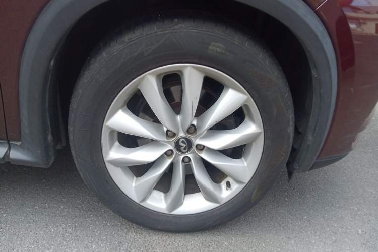 Used Infiniti QX50 2018 2.0T Two-Wheel Drive Fashion Edition Right Front Wheel Hub