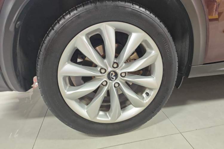 Used Infiniti QX50 2018 2.0T Two-Wheel Drive Fashion Edition Right Rear Wheel Hub