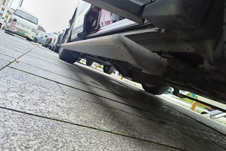 Used Infiniti QX50 2018 2.0T Two-Wheel-Drive Elite Edition Right Side Sill