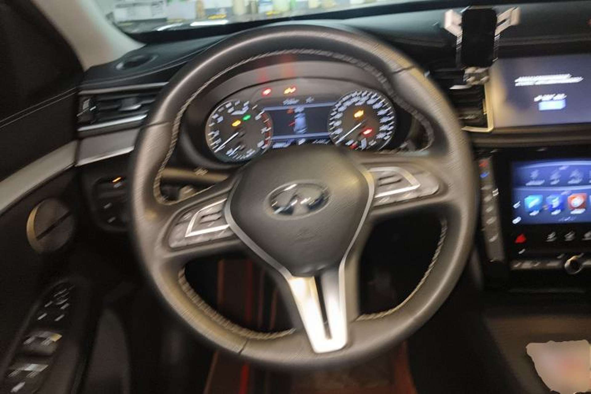 Used Infiniti QX50 2018 2.0T Four-Wheel Drive Elite Edition Steering Wheel