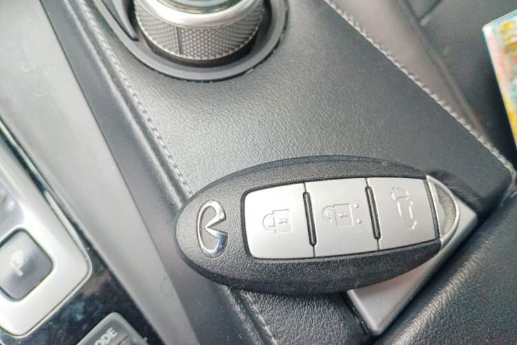 Used Infiniti QX50 2018 2.0T Four-Wheel Drive Elite Edition Vehicle Key