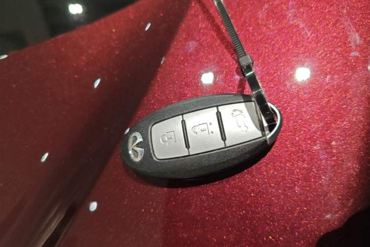 Used Infiniti QX50 2018 2.0T Four-Wheel Drive Smart Edition Vehicle Key