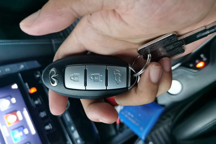Used Infiniti QX50 2018 2.0T Four-Wheel Drive Elite Edition Vehicle Key