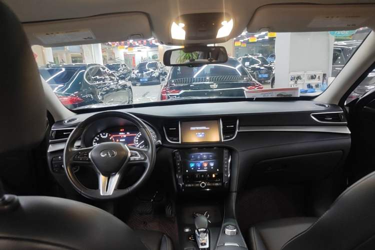 Used Infiniti QX50 2018 2.0T Four-Wheel Drive Elite Edition Center Console