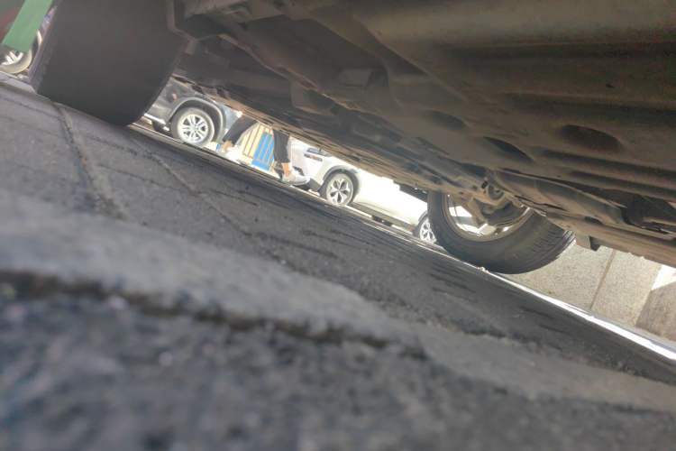 Used Infiniti QX50 2018 2.0T Two-Wheel Drive Fashion Edition Chassis Front Left