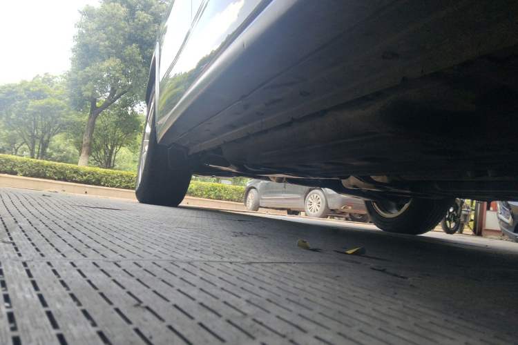 Used Infiniti QX50 2018 2.0T Four-Wheel Drive Elite Edition Chassis Front Right